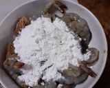 รูปขั้นตอนการทำที่ 2 ของ กุ้งทอดกระเทียม