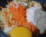 Foto langkah ke 4 dari resep Bola bola mi.