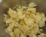 A picture of step 2 of Aloo cheese paratha.