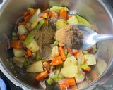 A picture of step 3 of Simple vegetable pulao.