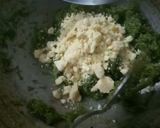 A picture of step 6 of Louki Halwa.