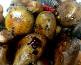 A picture of step 1 of My Chilli Tasting Mushrooms, ❤.