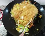 Foto langkah ke 7 dari resep Bihun Goreng.