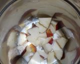 A picture of step 3 of Oats Apple Dates Milkshake.
