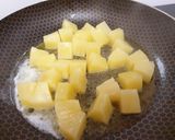Tüzes édes-savanyú ananász recept fázis 1 fotója