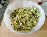 Foto del passaggio 1 della ricetta Torta salata morbida di zucchine