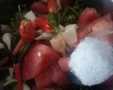 A picture of step 4 of Garlic chutney.
