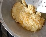 Foto langkah ke 5 dari resep Kremes maizena.