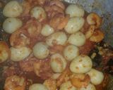 Foto langkah ke 5 dari resep Sambal Goreng Telur Puyuh Udang.