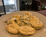Foto del paso 11 de la receta: Cappelletti rellenos de queso y espinaca