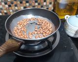 Foto langkah ke 3 dari resep Ayam Goreng Saos Kungpao.