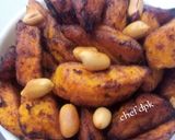 A picture of step 1 of Kelewele (spicy fried plantain) Ghanaian snack.