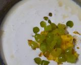 A picture of step 5 of Fruit cream bowl.