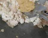 A picture of step 2 of Chicken bun.