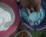 Foto langkah ke 4 dari resep Putu Bunga Telang.