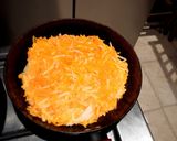 Foto del paso 6 de la receta: Omelette anaranjado relleno de verde y blanco 😋