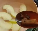 Foto langkah ke 1 dari resep Teh Apel Berempah.