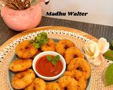 A picture of step 5 of Suji Potato Vada.