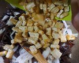 Foto langkah ke 3 dari resep Tumis Tahu Jamur.