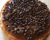 Foto del paso 2 de la receta: Torta de las 20 cucharadas con golosinas y muchísimo color
