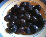Foto del paso 1 de la receta: Bizcocho con ciruelas moradas de la huerta