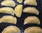 Foto del paso 4 de la receta: Empanadas de carne cortada a cuchillo fritas y al horno!!