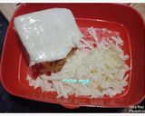 A picture of step 3 of Pizza Bread Bite.