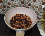 Foto langkah ke 5 dari resep Mie Goreng ala Chinese Style.