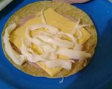 Foto del paso 6 de la receta: Sincronizadas especiales de doble queso 🧀🌮🧀