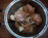 Hình bước làm 3 của món Miso gà cay