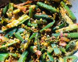 A picture of step 3 of Okra (sweet and sour).