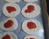 Foto del paso 5 de la receta: Mini pizzas caseras 🍕😍