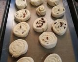 Foto del paso 7 de la receta: Caracolas con pasas y chocolate blanco