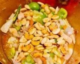 A picture of step 6 of Almonds and cashew nut chicken.