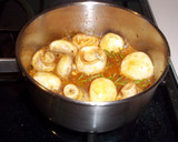Foto del paso 8 de la receta: Champiñones pequeños al ajo y romero