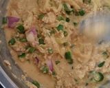 A picture of step 2 of Oats Chilla.