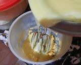 A picture of step 5 of Mango Cheese cake.