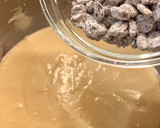 Foto del paso 12 de la receta: Bizcocho de frutas confitadas, pasas y ron