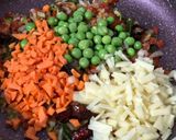 A picture of step 4 of Spicy Tomato Rava Upma.