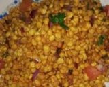 A picture of step 3 of Chatpati chana dal chaat.