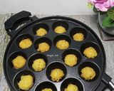Foto langkah ke 5 dari resep Dadar Indomie Ikan Teri Basah.