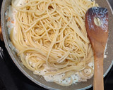 Foto del paso 3 de la receta: Pasta con surimi y salsa de queso Philadelphia
