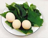 Hình bước làm 2 của món Lá dâu đâu lạ