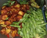 Foto langkah ke 2 dari resep Ayam Goreng Kunyit.