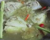 Foto langkah ke 3 dari resep Sop kepala ikan.