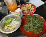 Foto langkah ke 1 dari resep Gulai Daun Singkong Teri Jengkol.