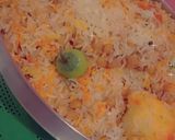 A picture of step 5 of Chanay aloo ki biryani.