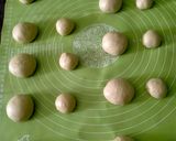Foto langkah ke 5 dari resep Matcha Bun Mozzarella.