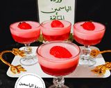صورة لخطوة 3 من وصفة كؤوس الفرولة