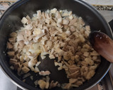 Foto del paso 2 de la receta: Berenjenas rellenas de setas y sobrasada